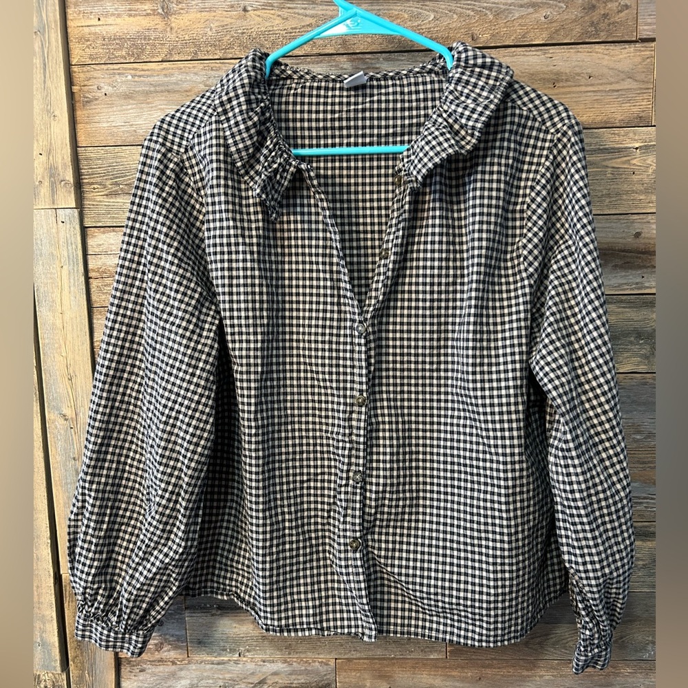Old Navy Black and White Gingham Button-Down Shirt